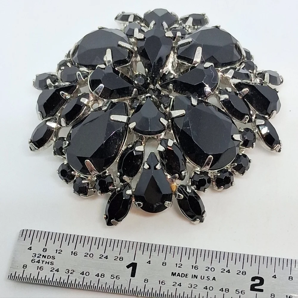 * Vintage Weiss Jet Black Rhinestones Earrings & Pin Brooch Set